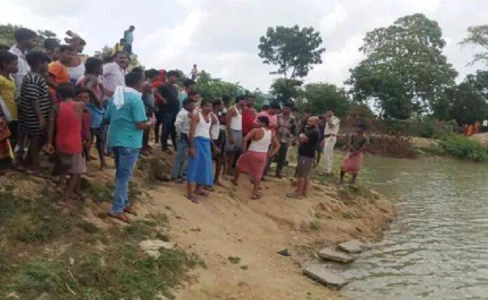 Bokaro में बड़ा हादसा, तालाब में डूबे दो महिला समेत चार लोग, तीन एक ही परिवार के...