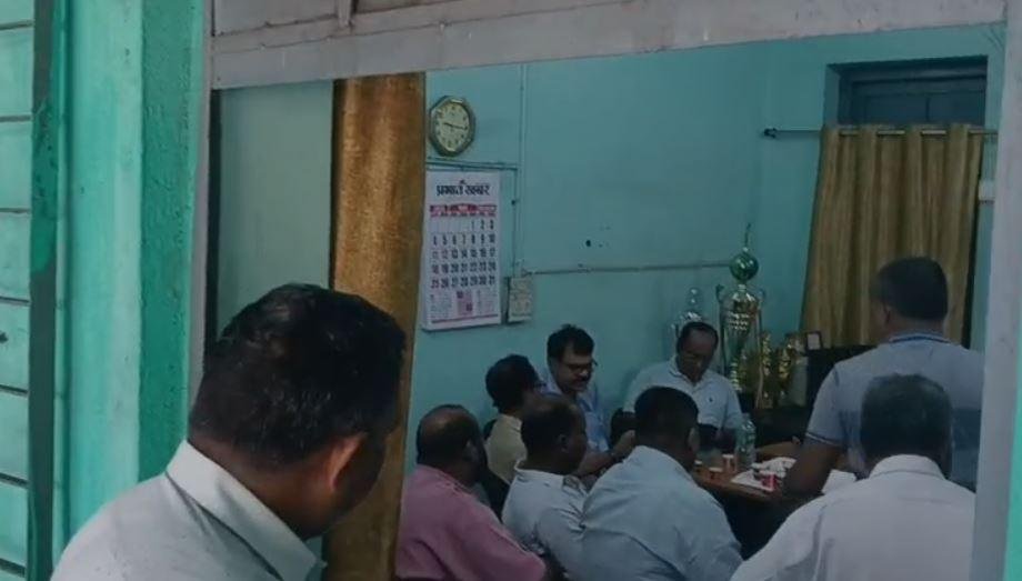 Ramgarh Breaking : गिद्दी ‘ए’ कोलियरी में हॉलपैक ने ओवरमैन को कुचला, मौत के बाद हंगामा...