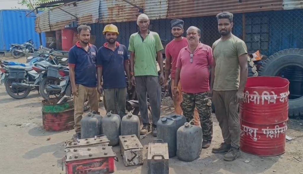 Dhanbad : राजापुर आउटसोर्सिंग में घातक हथियार के बल पर बोला धावा, कर्मियों को बनाया बंधक