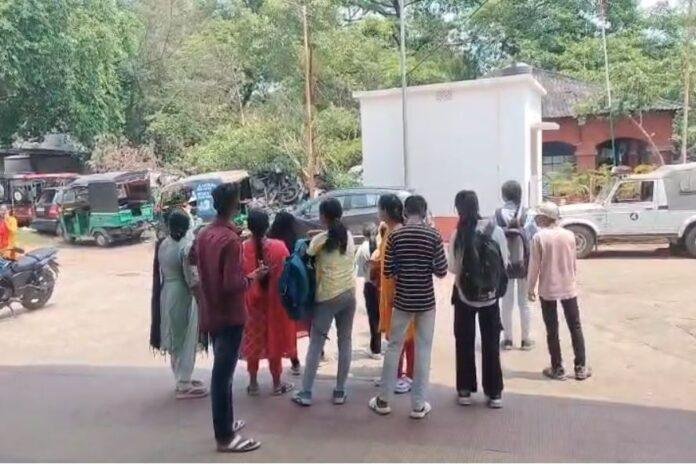 Dhanbad : स्कॉलरशिप के नाम पर फर्जीवाड़ा, एक संदिग्ध हिरासत में...