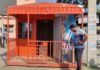 विधायक ने लगवाया था संजीवनी सेवा कुटीर, प्रशासन पहुंची हटाने