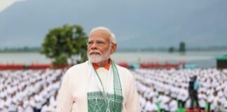 PM मोदी का ‘Me to We’ मंत्र: योग को बताया वैश्विक साझेदारी का आधार, बोले – योगा अब ह्यूमैनिटी 2.0 का माध्यम बने