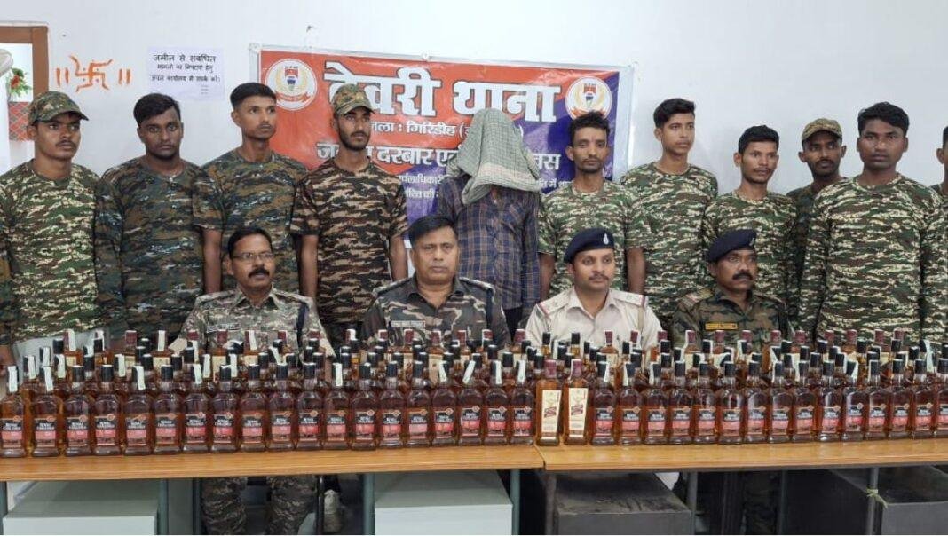 अवैध शराब लदे पिकअप वैन को पुलिस ने किया जप्त 