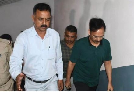 हजारीबाग जमीन घोटाला: पूर्व डीसी विनय चौबे समेत तीन पर एसीबी ने मांगी प्राथमिकी की अनुमति, ट्रस्ट की जमीन निजी लोगों को देने का आरोप