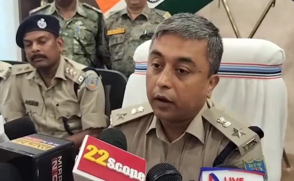Lohardaga : मामले की जानकारी देती एसपी