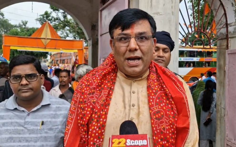 Hazaribagh : सांसद मनीष जायसवाल की अनूठी पहल, सांसद तीर्थ दर्शन यात्रा की आज से हुई शुरुआत...