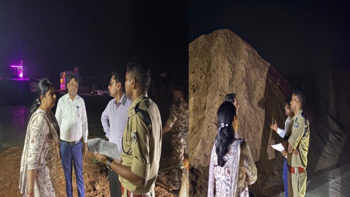 भोजपुर में बालू भंडारण स्थलों पर DM व SP का संयुक्त औचक निरीक्षण