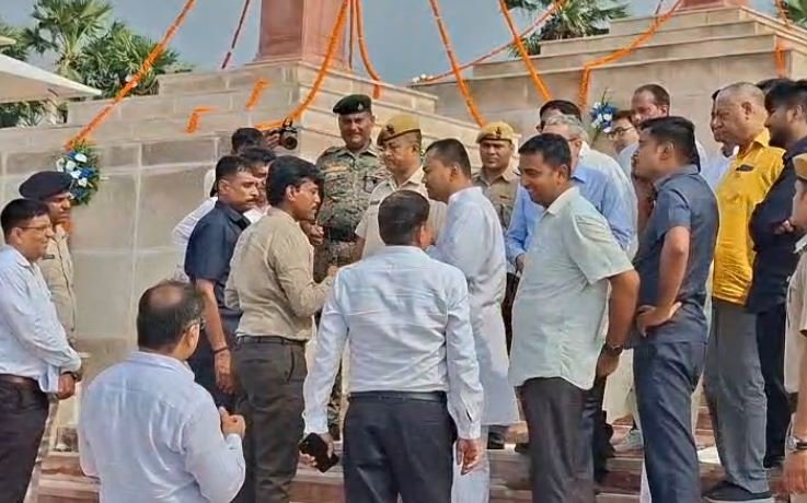 मुख्यमंत्री ने बख्तियारपुर प्रखंड अंतर्गत पुरानी गंगा धार को पुनर्जीवित करते हुए पक्का तट सुरक्षात्मक कार्य का किया लोकार्पण मुख्यमंत्री ने बख्तियारपुर प्रखंड अंतर्गत पुरानी गंगा धार को पुनर्जीवित करते हुए पक्का तट सुरक्षात्मक कार्य का किया लोकार्पण