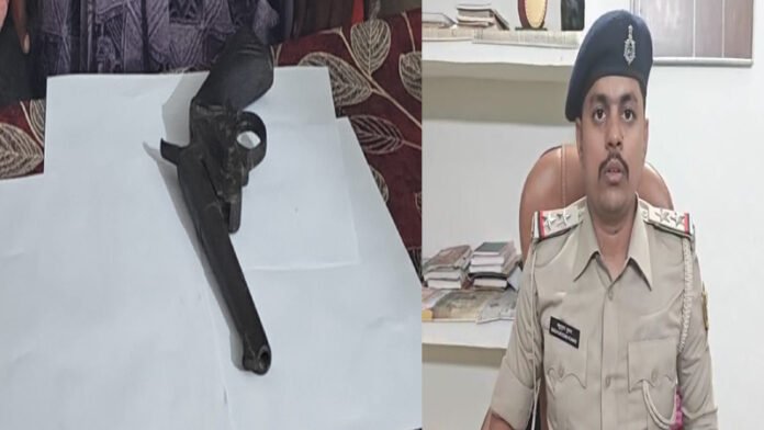 देसी कट्टा लेकर थाने पहुंची महिला, पति को फंसाने की रची थी षड्यंत्र, गिरफ्तार