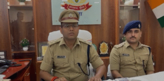 Chatra : सिविल ड्रेस में पुलिस की गुंडागर्दी, एसपी की सख्त कार्रवाई-दो जवान सस्पेंड...
