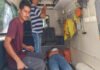 युवक के ऊपर चाकू से हमला, अस्पताल में भर्ती