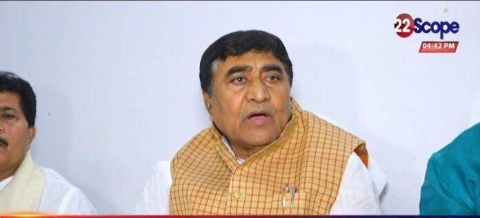 सवर्ण समाज के लोग भी सोते हैं भूखे, सवर्ण आयोग के अध्यक्ष ने कहा 'बहुत जल्दी...'