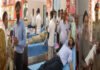 विश्व रक्तदाता दिवस : DM-SP ने किया ब्लड डोनेट