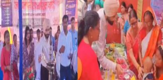 उत्कर्ष अभियान के तहत विशेष विकास शिविर का हुआ आयोजन, DM ने किया उद्घाटन