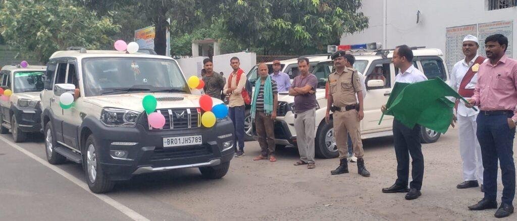 विश्व साइकिल दिवस : DM खुद सवार होकर निकाली जागरूकता रैली विश्व साइकिल दिवस : DM खुद सवार होकर निकाली जागरूकता रैली