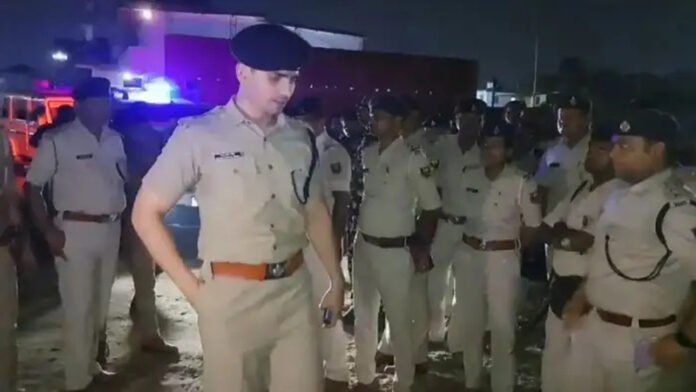पुलिस की ताबड़तोड़ छापेमारी, रीतलाल व उनके सहयोगियों के खिलाफ हुई कार्रवाई