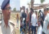 ट्रेन से गिरकर व्यक्ति की मौत, शव को कब्जे में लेकर भेजा गया अस्पताल