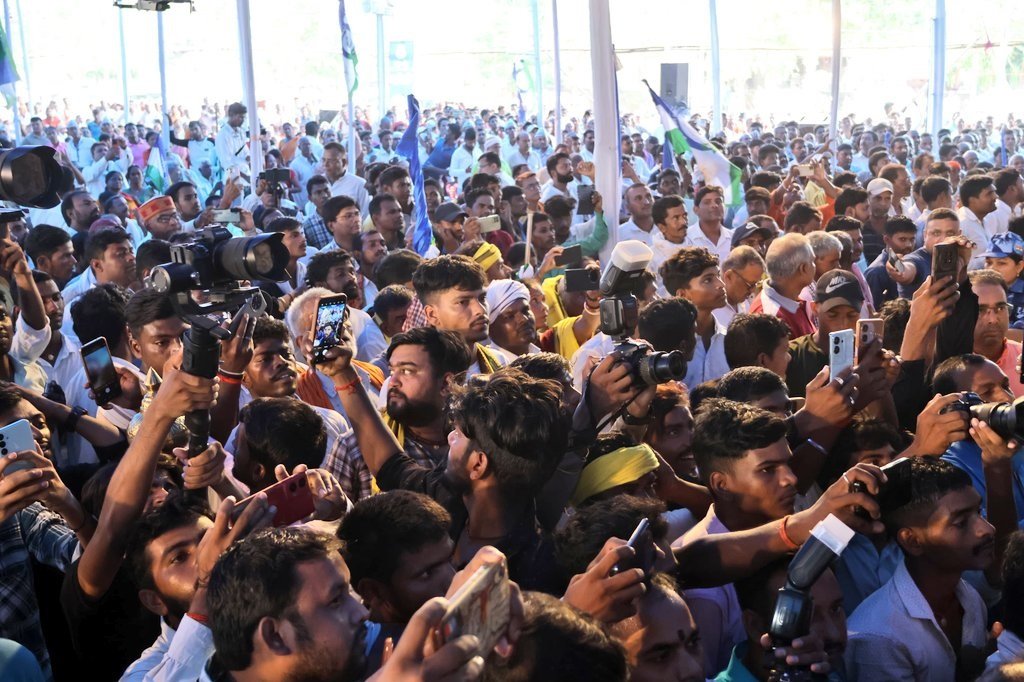 उपेंद्र ने गयाजी से भरी हुंकार, बोले- बेल पर घूमने वालों में कोर्ट के खिलाफ बोलने की हिम्मत नहीं