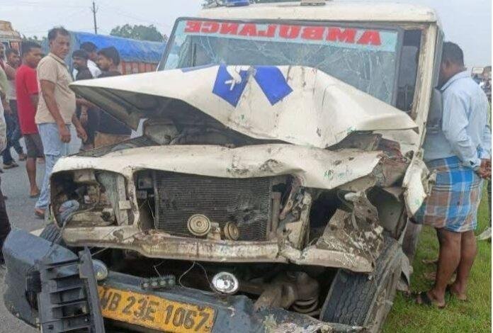 Giridih Accident : हादसों से कांपा बगोदर! एम्बुलेंस-टेम्पो में भयंकर टक्कर, दूसरी तरफ कंटेनर हुआ चकनाचूर...