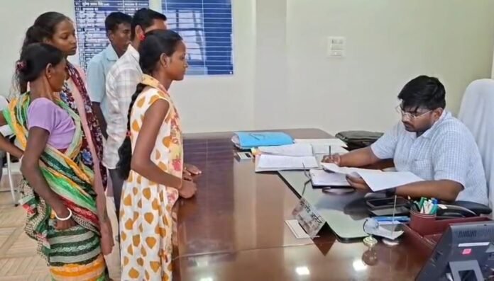 जनता दरबार में डीसी ने सुनी आमजनों की समस्याएं, दिए त्वरित कार्रवाई के निर्देश