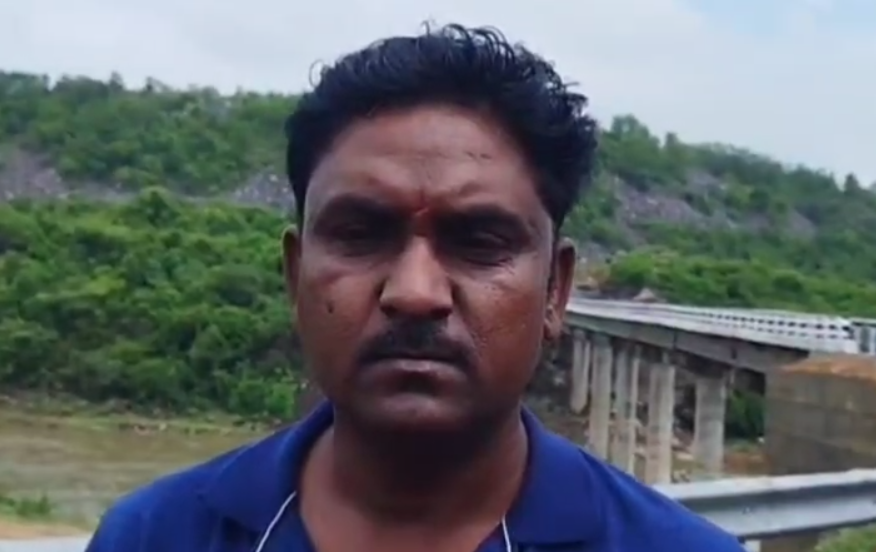 Bokaro : उद्घाटन से पहले ही बह गया करोड़ों का पुल, पहली बारिश में ही खुल गई पोल... Bokaro : ग्रामीणों ने लगाया भ्रष्टाचार का आरोप