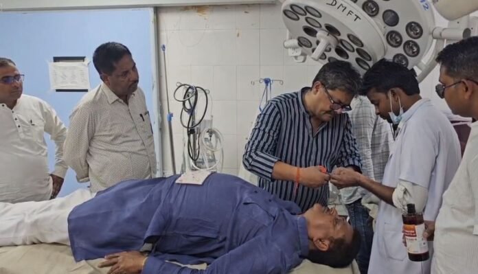 Hazaribagh : क्रिकेट मैच के दौरान सांसद मनीष जायसवाल घायल, अस्पताल में भर्ती...