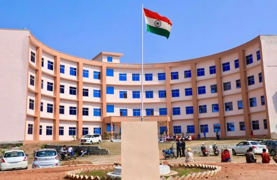 सुरक्षा और मूलभूत सुविधाओं की माँग करना पड़ा भारी–CUJ प्रशासन द्वारा छात्रों पर एकतरफा कार्रवाई की कड़ी निंदा
