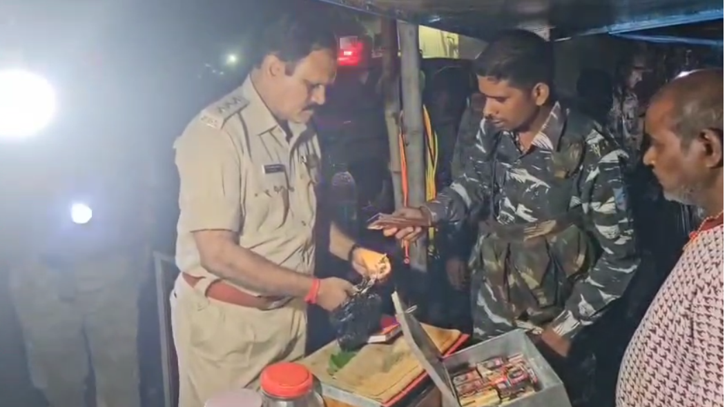 मादक पदार्थों के खिलाफ अभियान, गुमटी से गांजा की पुड़िया बरामद