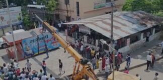 Hazaribagh : इरफान अंसारी खुद एक बीमारी है, संजीवनी सेवा कुटीर पर सियासी संग्राम तेज, बीजेपी ने दे डाली ये चेतावनी...