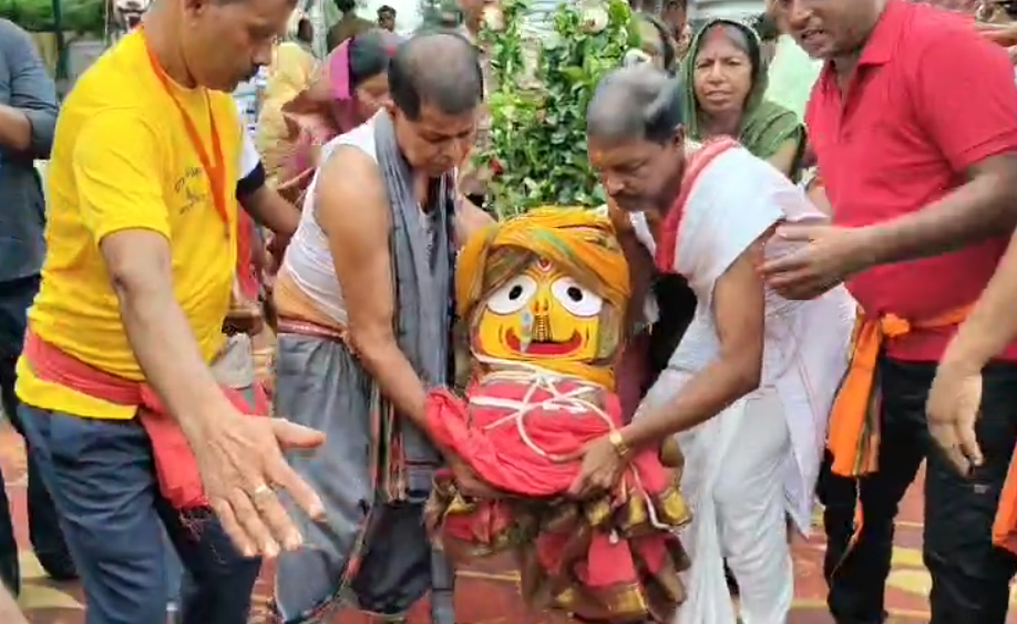 Bokaro में भव्य तरीके से निकली भगवान जगन्नाथ की रथ यात्रा, लाखों श्रद्धालू हुए शामिल... Bokaro बड़ी संख्या में शामिल हुए भक्त