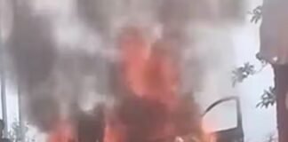 चलती कार