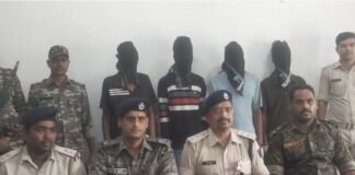 Bokaro : बैट्री चोर गिरोह का पर्दाफाश, चार शातिर चोर गिरफ्तार
