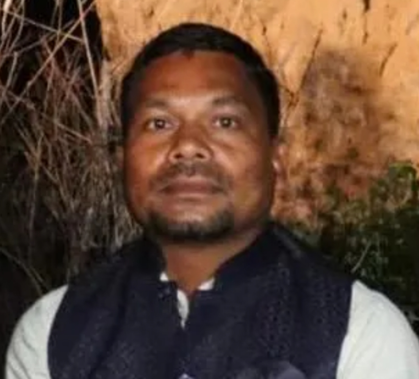 Khunti Murder : अपराधियों का तांडव, घर में घुसकर ग्राम प्रधान की बेरहमी से हत्या, 10 हिरासत में...