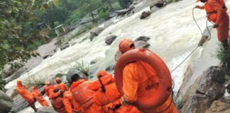 Ranchi : जोन्हा फॉल में डूबे डीपीएस के शिक्षक की तलाश जारी, एनडीआरएफ का रेस्क्यू ऑपरेशन शुरू...