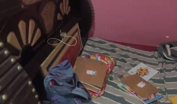 Giridih Crime : छत पर सोते रहे लोग नीचे चोर कर गए सफाई, एक साथ तीन घरों में पड़ गया इतने का डाका...