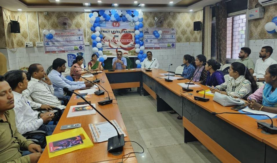 Giridih : विश्व सिकल सेल दिवस पर जागरूकता पखवाड़ा का शुभारंभ...
