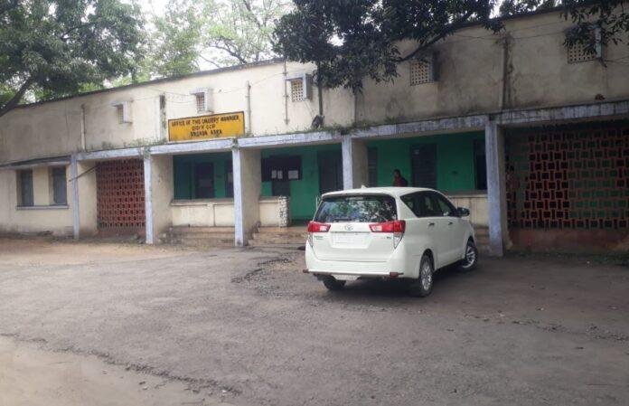 Ramgarh Breaking : सीसीएल गिद्दी 'ए' परियोजना में सीबीआई की छापेमारी, कई दस्तावेज जब्त...