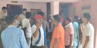 Bokaro Murder : पत्थर से कूचकर युवक की बेरहमी से हत्या, जांच में जुटी पुलिस...