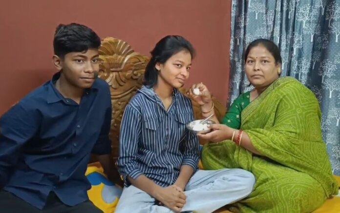 JEE Advanced Result 2025 : झरिया की आश्का बराइक बिना कोचिंग के JEE एडवांस्ड में में पाई 1028वीं रैंक...