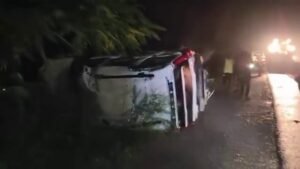 एक बार फिर जयराम महतो के काफिले पर संकट, विधायक... धनबाद लौटते समय डुमरी विधायक जयराम महतो के काफिले की गाड़ी दुर्घटनाग्रस्त
