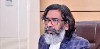 Palamu Class IV Appointment : पलामू में चतुर्थवर्गीय नियुक्ति पर बवाल, सीएम ने लगाई नियुक्ति पर रोक...