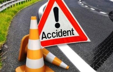 Ranchi : दूध वाली गाड़ी ने कार में मारी जोरदार टक्कर, चालक की दर्दनाक मौत...