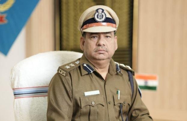 Ranchi : पुलिसिंग व्यवस्था में बड़ा बदलाव, दो दर्जन से ज्यादा थानेदार इधर  से उधर, यहां देखे पूरी लिस्ट...