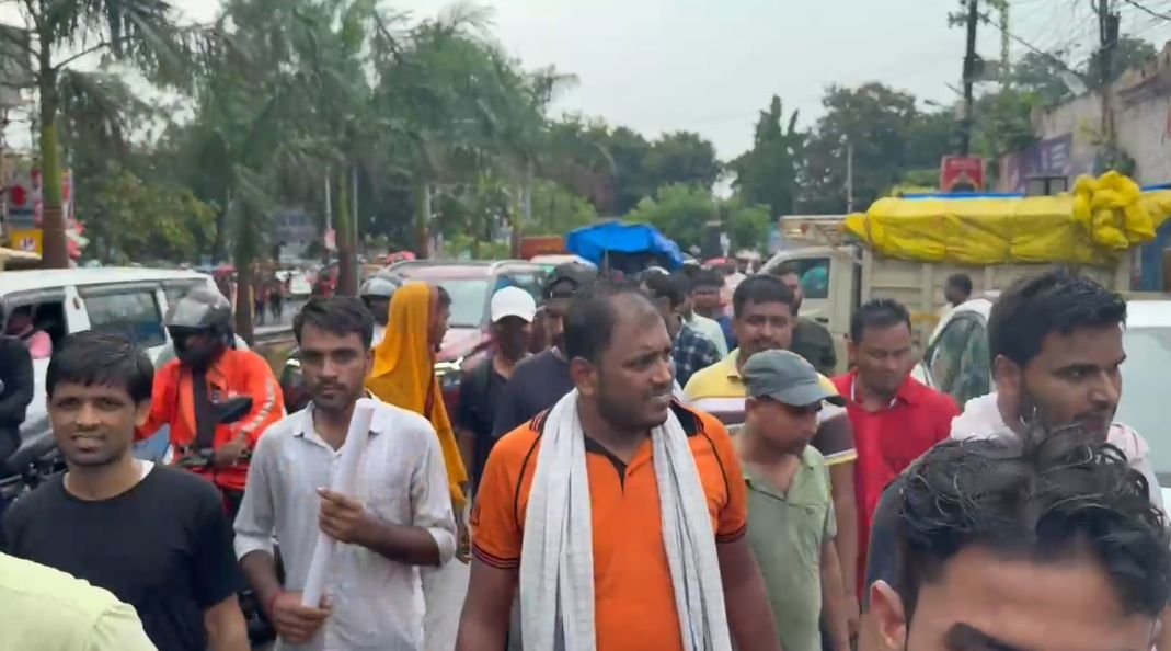 नौकरी