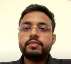 JPSC Topper : आशीष अक्षत ने 9 साल की नौकरी के साथ की पढ़ाई, बनीं राज्य की सबसे बड़ी मिसाल