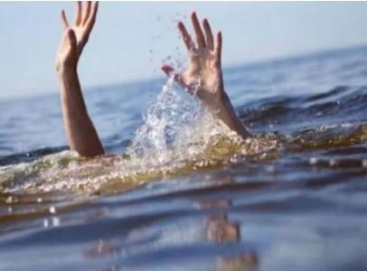 पत्नी से कहासुनी के बाद युवक ने दामोदर नदी में लगाई छलांग, पुल पर मिला मोबाइल और बाइक, तलाश में जुटी पुलिस