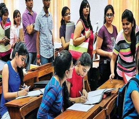 राज्यपाल के आदेश के बावजूद डिग्री कॉलेजों में इंटरमीडिएट एडमिशन जारी, कई कॉलेजों पर कार्रवाई की तलवार