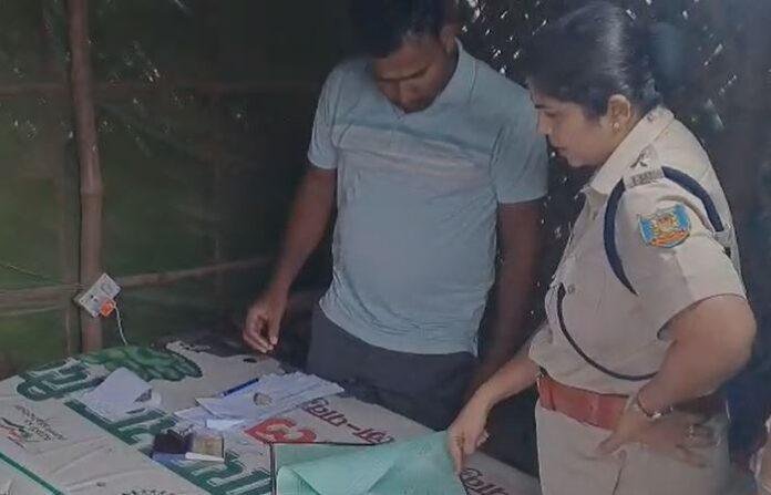 पाकुड़ एसपी निधि द्विवेदी का औचक निरीक्षण, अवैध खनन पर लगाम के दिए सख्त निर्देश