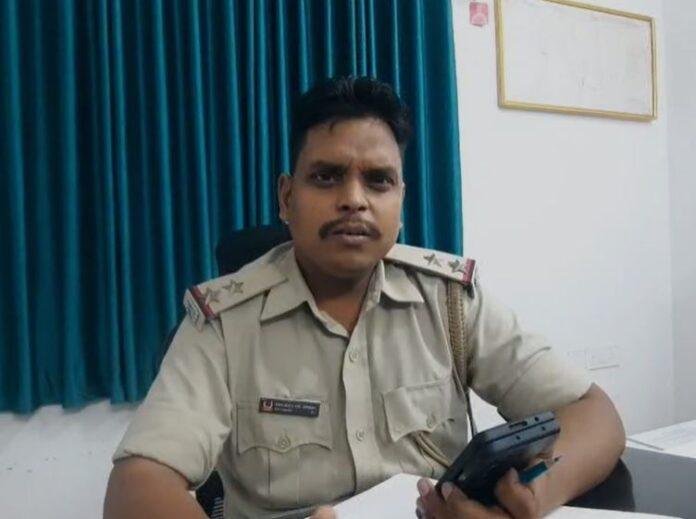 आरआईटी थाना क्षेत्र में फ्लैट से देह व्यापार का भंडाफोड़, दो महिलाएं और एक पुरुष हिरासत में