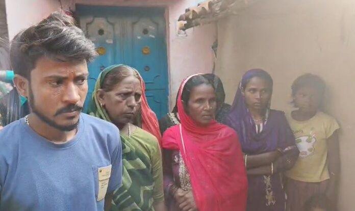 '8 Giridih : प्रेमिका से मिलने गया था प्रेमी, खिड़की में फंदे के सहारे लटका मिला शव...